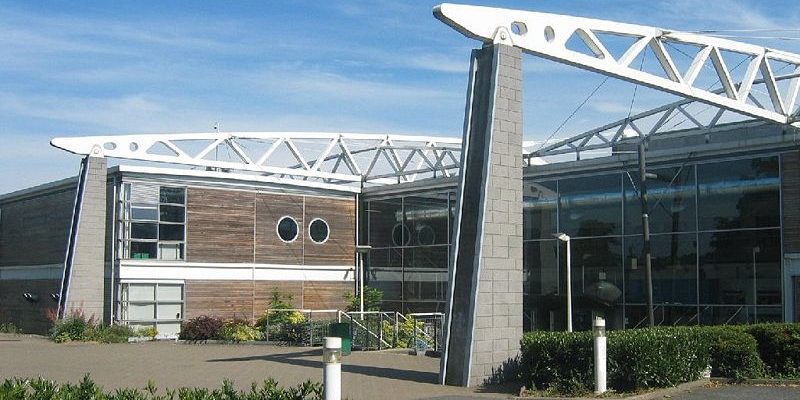 Taxi Transfer from Croydon to Luton Airport