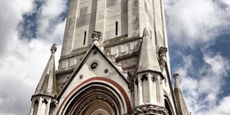 Taxi Transfer from Gravesend to Luton Airport