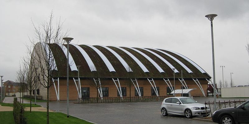 Taxi Transfer from Purfleet to Luton Airport