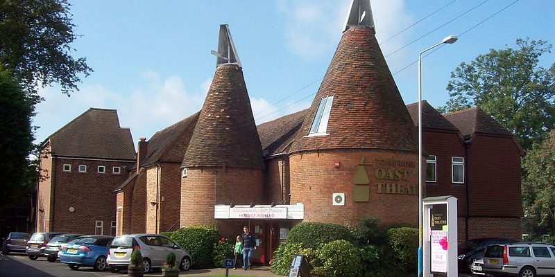 Taxi Transfer from Tonbridge to Luton Airport