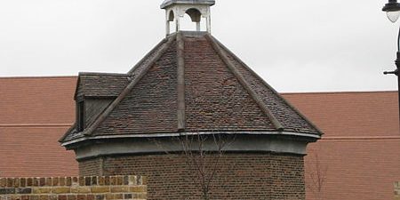 Taxi Transfer from Purfleet to Stansted Airport