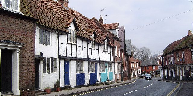 Taxi Transfer from Chesham to Gatwick Airport