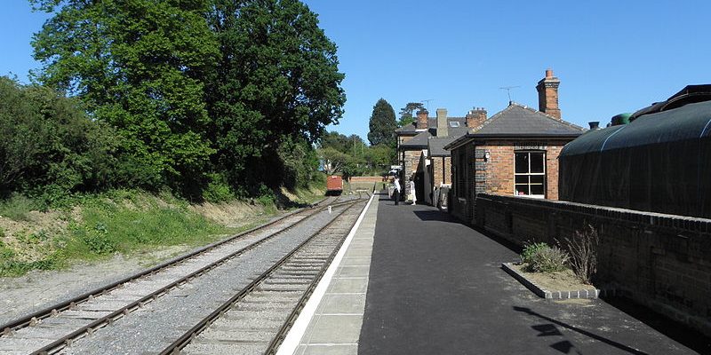 Taxi Transfer from Ongar to Gatwick Airport