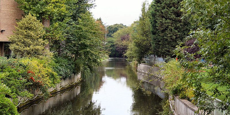 Taxi Transfer from Chelmsford to London City Airport