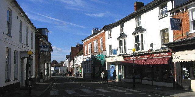 Taxi Transfer from Ingatestone to London City Airport