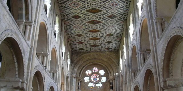 Taxi from Waltham Abbey to London City Airport