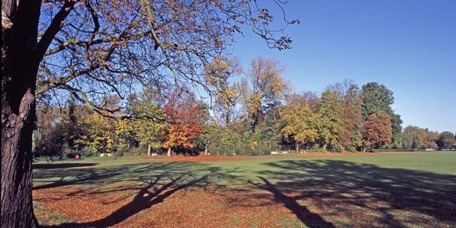 luton-airport-transfer-to-enfield Taxi Transfer from Enfield to Luton Airport