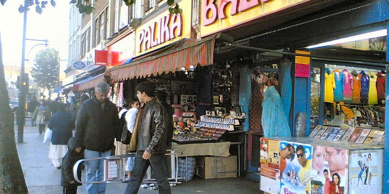 Taxi Transfer from Southall to Luton Airport