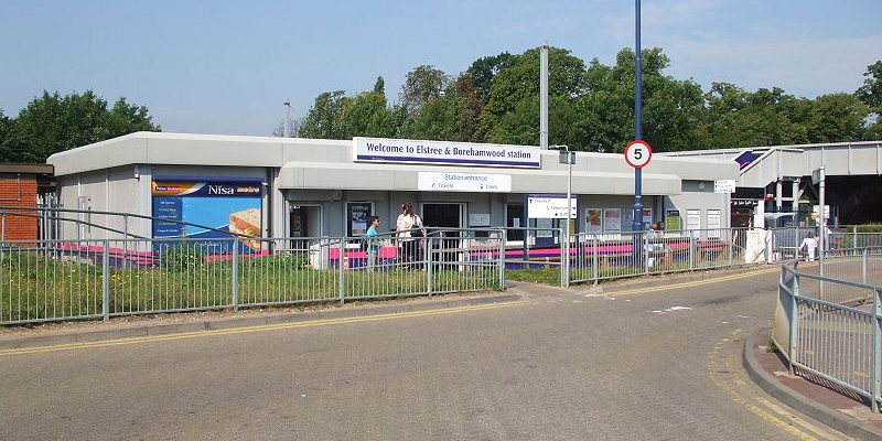 Taxi Transfer from Borehamwood to Stansted Airport