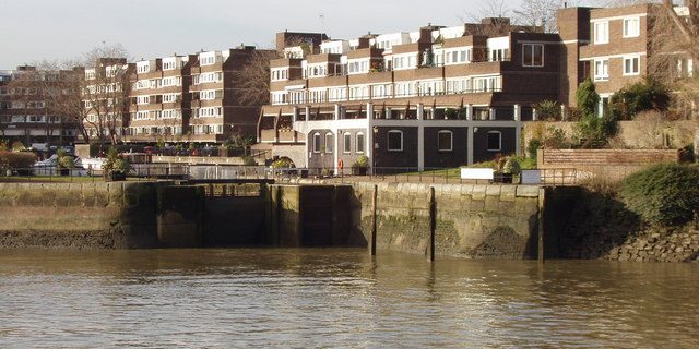 Taxi Transfer from Brentford to Stansted Airport