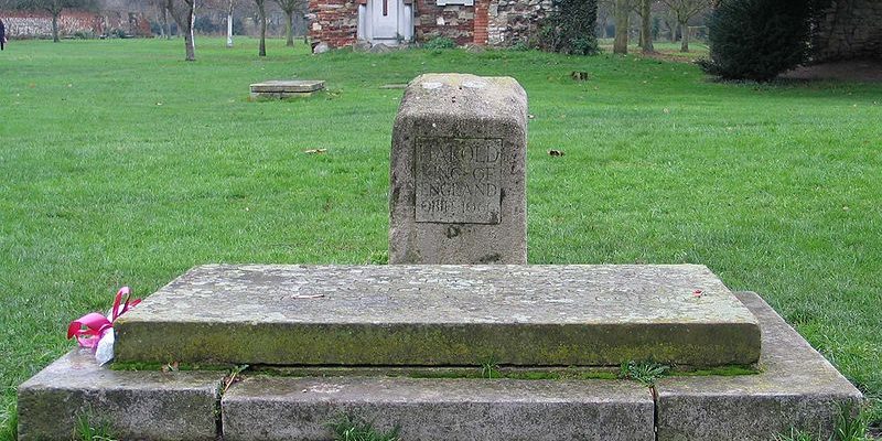 Taxi from Waltham Abbey to Stansted Airport