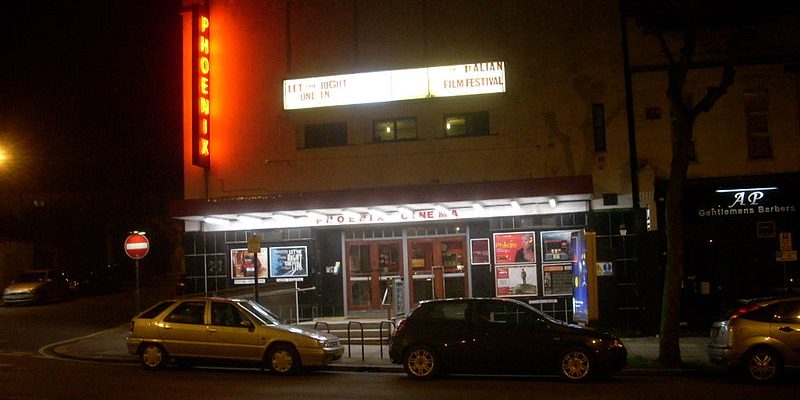 Taxi-Transfer-from-Finchley-Central-to-Luton-Airport Airport Transfer from Finchley Central to Luton