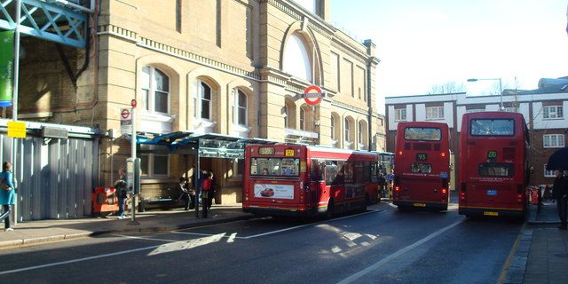 Airport Transfer from Fulham to London City Airport