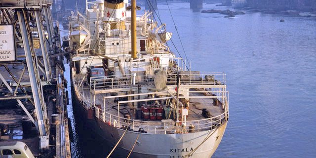 Taxi from Heathrow Airport to Port of London