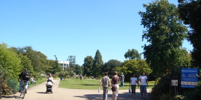 Taxi Transfer from London City Airport to Crawley