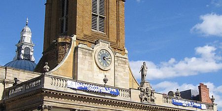 Taxi Transfer from London City Airport to Northampton