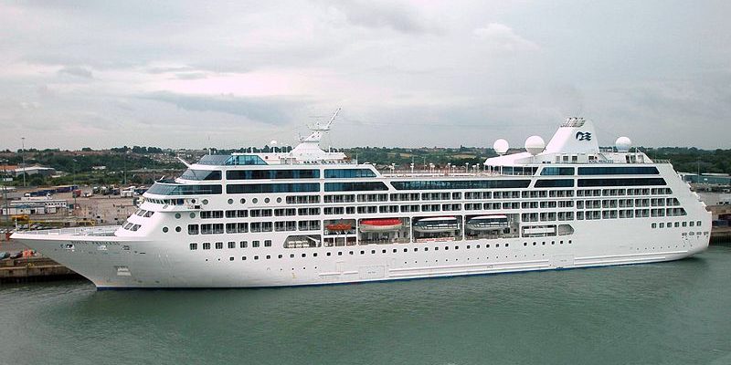 gatwick-airport-transfer-to-harwich-international-port Taxi from Gatwick Airport to Harwich Port